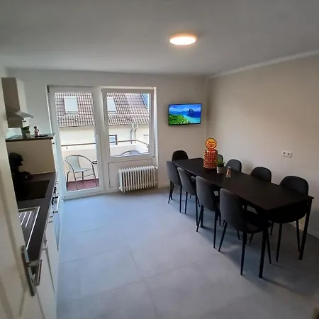 Hub 10 - Mit Balkon Hostal Karlsruhe