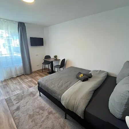 Hub 10 - Mit Balkon *
