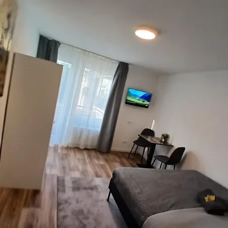 Hub 10 - Mit Balkon * Karlsruhe